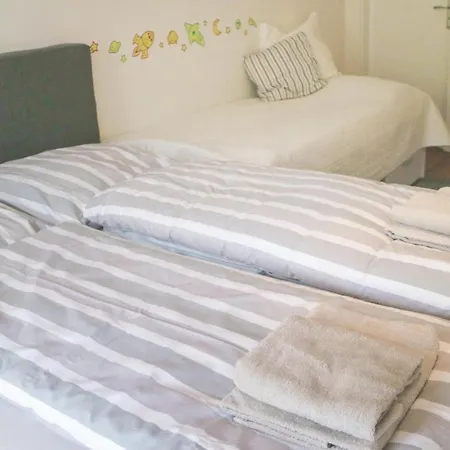 2 Bedroom Beautiful In Апартаменты Барт
